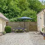 4 Bedroom Cozy In Hébergement de vacances